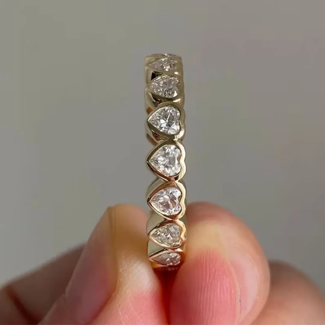 /public/photos/live/Heart Cut Moissanite Midi Bezel Set Eternity Band 468 (2).webp